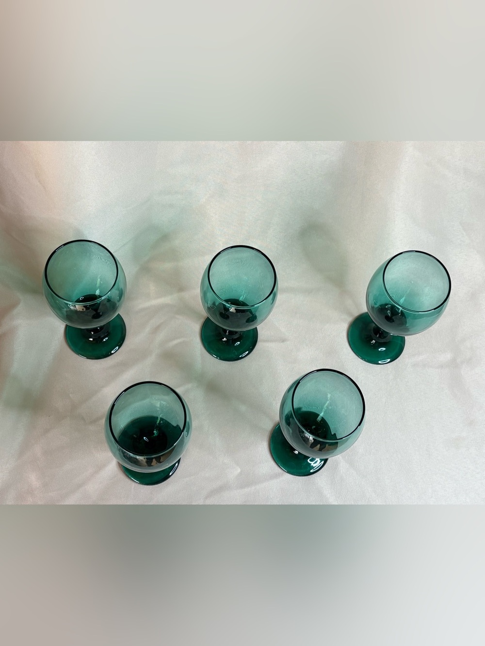 Vintage Emerald Glass Wine Goblets Set of 5 Stemmed Water Glasses 6.75" MCM - Picture 3 of 4